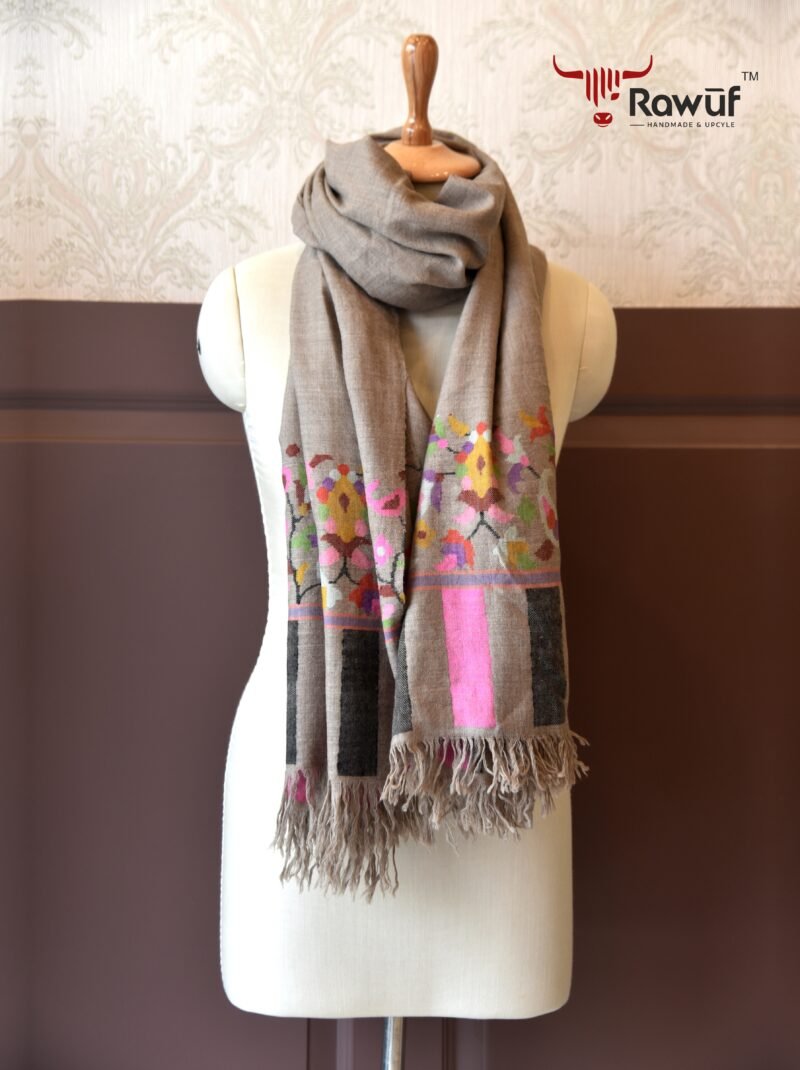 Traditional Paisley Kani Palla Shawl